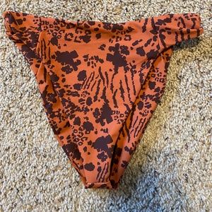 Skatie x The Salty Blonde Utica Salty size xsmall